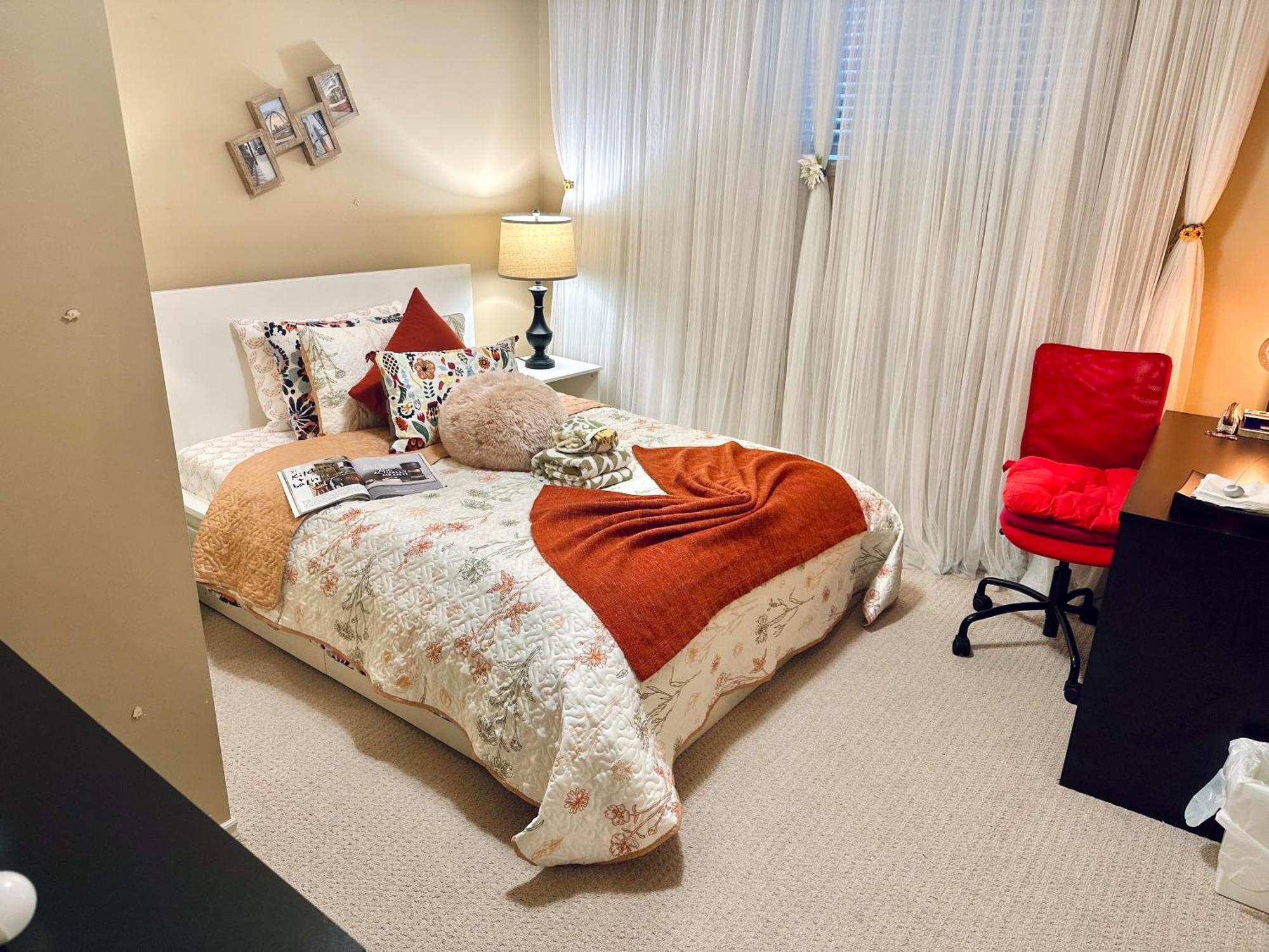 Scorpio House Langley Room B Екстериор снимка